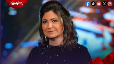  رحيل والد الإعلامية دينا رامز.. وطارق علام يساند زوجته في لحظات الحزن