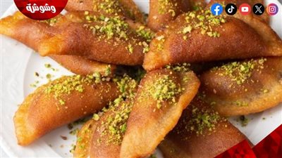 سهلة وسريعة.. طريقة عمل القطايف البيتي 