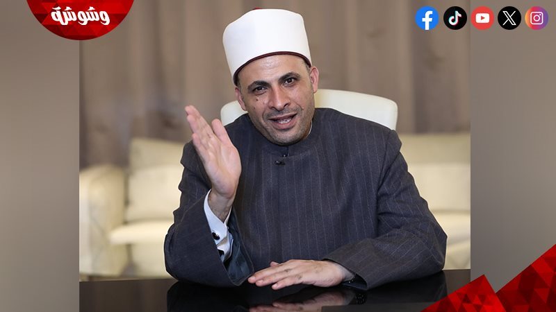 الدكتور هشام عبدالعزيز