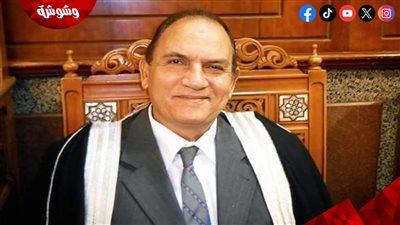 الشيخ أحمد نعينع يؤم المصلين في أول بث مباشر من مسجد الإمام الليث