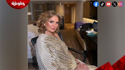 بالذهبي.. يسرا تخطف الأنظار في أحدث ظهور لها