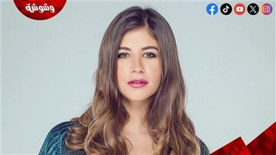 بالأزرق.. ملك قورة تستعرض جمالها
