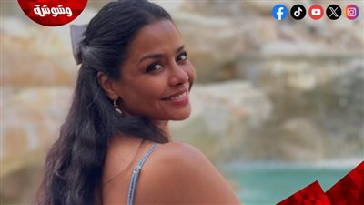 بفستان كاجوال.. أسماء أبو اليزيد تستعرض جمالها