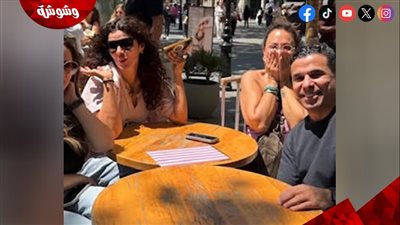 غادة عادل وإنجي علي وخالد الغندور في رحلة صيفية إلى برشلونة‎   