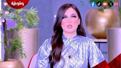 ياسمين عز تعلق على 