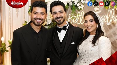‫ محمد أنور يحتفل بزفاف شقيقه الأصغر‎     