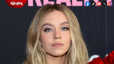 تفاصيل صادمة عن وجود علاقة غرامية حميمة لـ سيدني سويني مع 2 من المشاهير