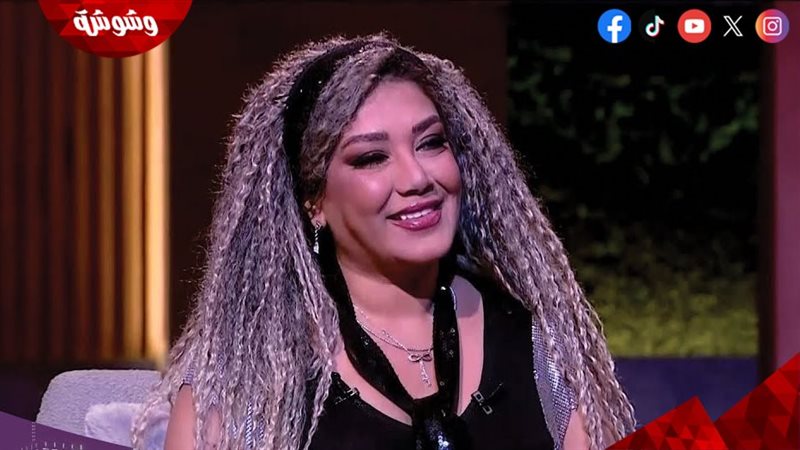 الفنانة شمس 