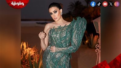 غادة عبد الرازق تثير الجدل بعد ظهورها على كرسي متحرك في الساحل الشمالي