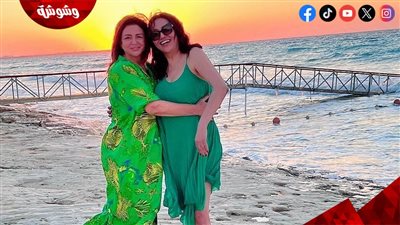 “زي بنتي”.. إلهام شاهين تخطف الأنظار برفقة شقيقتها في الساحل الشمالي ‎