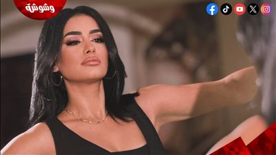 نانسي صلاح تخطف الأنظار بفستان أسود قصير وإطلالة أنثوية ساحرة
