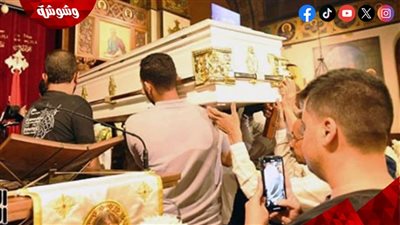جثمان لطفي لبيب يصل الكنيسة.. والحزن يخيم على الأجواء‎