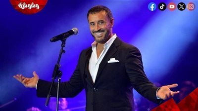 كاظم الساهر يخطف الأنظار لحظة وصوله إلى سلطنة عمان.. تفاصيل 