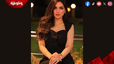 إطلالة صيفية ناعمة.. ياسمين عز تتألق بالأبيض