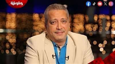 تامر أمين يوثق لحظات التتويج الشعبي لـ زاهي حواس في إيطاليا‎ 