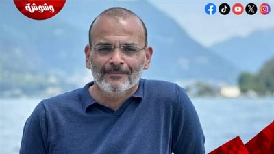 أيمن بهجت قمر يحسم الجدل عن مصير فيلم 