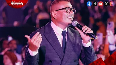 صور.. عمرو دياب يخطف الأنظار في حفل الأهرامات