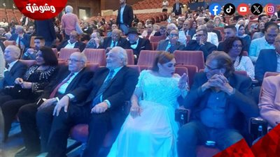 نجوم الفن يخطفون الأنظار في حفل افتتاح مهرجان الإسكندرية السينمائي 