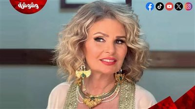 يسرا ترفع علم مصر أمام الأهرامات احتفالًا بذكرى نصر أكتوبر 