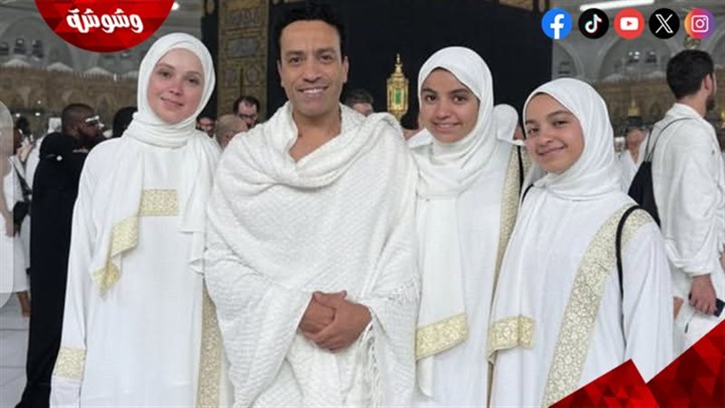 سامح حسين يؤدي مناسك