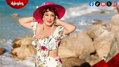 لبلبة تشعل الجونة السينمائي برقصة مفاجئة على السجادة الحمراء 