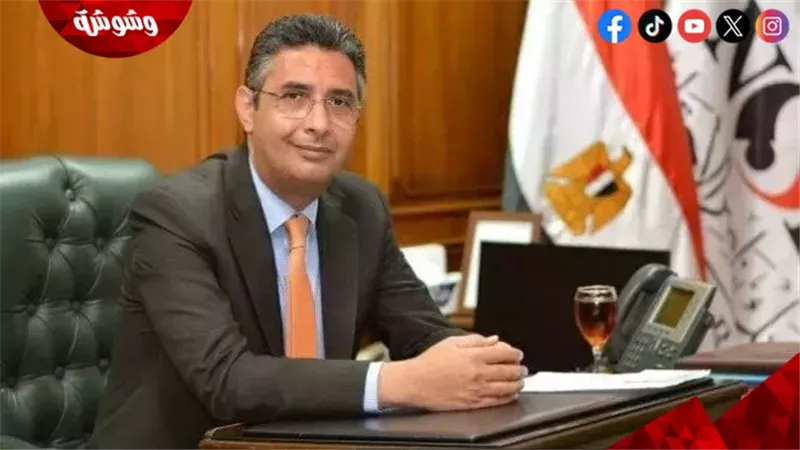 الدكتور شريف فاروق
