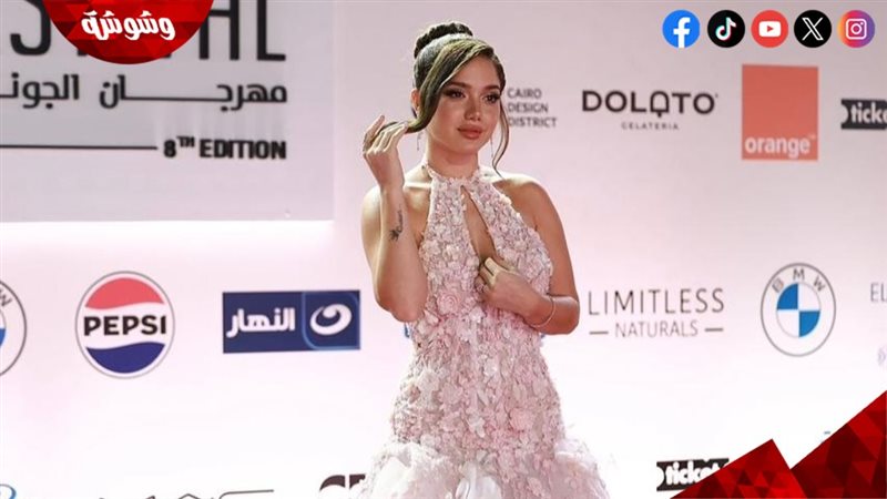 الفنانة رنا رئيس