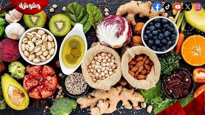 أطعمة سحرية تؤخر علامات الشيخوخة.. تعرف على أسرار الشباب الدائم في نظامك الغذائي