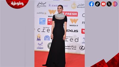 بفستان راقي.. سلمي أبو ضيف تتألق في مهرجان القاهرة السينمائي لعام 2025