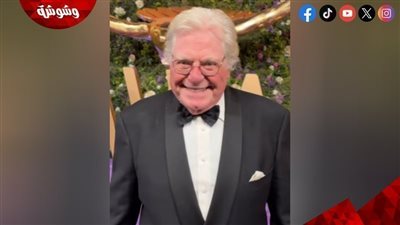 حسين فهمي ويسرى نصر الله يحضران عرض فيلم “ضايل عِنا عرض” بالقاهرة السينمائي