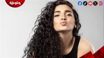 كيفية الحصول على شعر كيرلي مثالي دون تلف أو هيشان