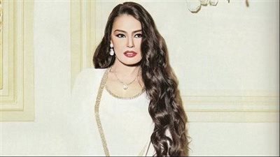 شريهان أيقونة الفن والموضة.. إطلالات سبقت عصرها في عيد ميلادها