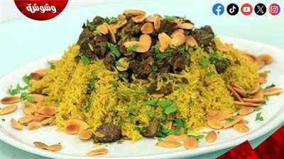 وجبة متكاملة بطعم البيت.. طريقة عمل الأرز بالكبد والقوانص مع سلطة منعشة
