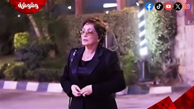 لبلبة وهشام ماجد يقدمان العزاء في شقيقة الزعيم عادل إمام