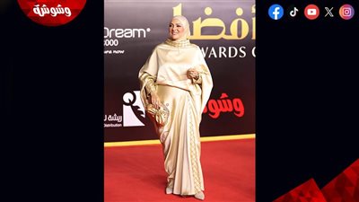 الإعلامية دعاء فاروق تصل إلى حفل جوائز 