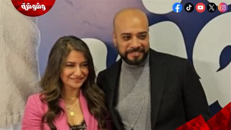 حاتم صلاح و زوجتة