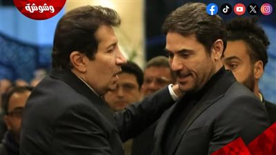 نجوم الفن يواسون هاني رمزي في عزاء والدته