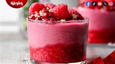 موس الفواكه الحمراء والكرز.. تحلية أنيقة بطابع فرنسي