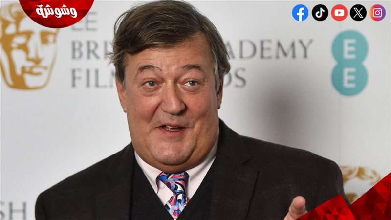 ستيفن فراي بطل المسلسل