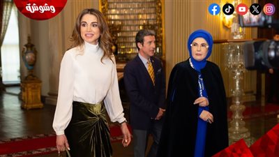 الملكة رانيا بإطلالات أنيقة من دور أزياء فاخرة خلال زيارتها إلى تركيا 