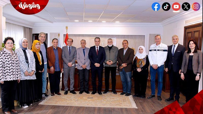 فريق العمل 
