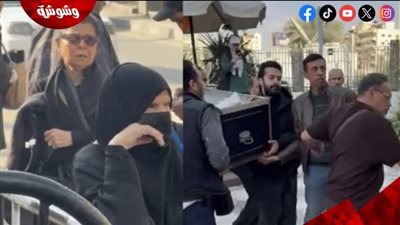 سلوى محمد علي في جنازة ياسر صادق بمسجد السيدة زينب