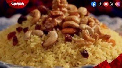 أرز بالبسلة والمكسرات.. نكهة شرقية أصيلة بطابع احتفالي