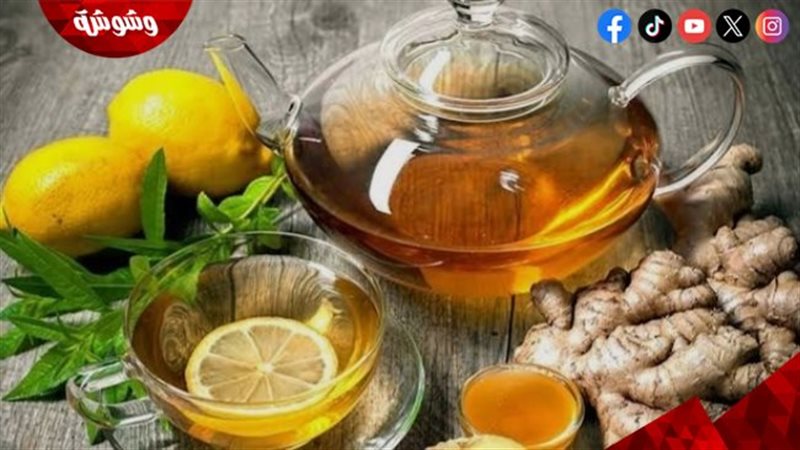 كوب ماء دافئ بالليمون