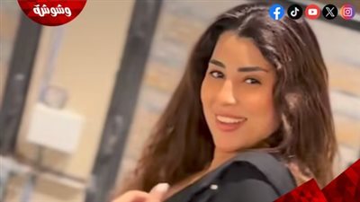  آيتن عامر تتألق بقفطان أسود أنيق يخطف الأنظار