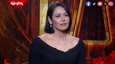 بعد انتقادات ظهورها الأخير مع زوجها.. لقاء الخميسي ترد بصورة ورسائل حاسمة 