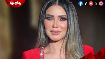 إيناس عز الدين تحتفل بوالدتها في عيد الأم: 