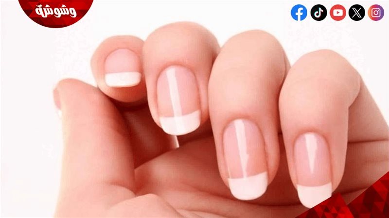 تطويل الأظافر 