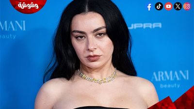 هل سرقت شارلي إكس سي إكس أغاني فيلم Wuthering Heights؟.. إليكم الحقيقة