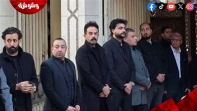 بدء عزاء والد المؤلف محمود حمدان داخل مسجد الحامدية الشاذلية